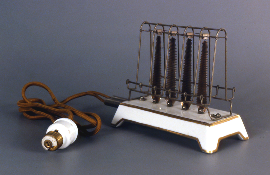 GE D-12 toaster